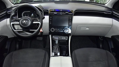 Hyundai Tucson ( 2023 Model ) in Grey Color GCC Specs-6