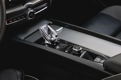 2,155 P.M | B5 Ultimate Dark | Volvo Warranty til Dec 2027 | 0% Downpayment-9