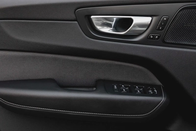 2,155 P.M | B5 Ultimate Dark | Volvo Warranty til Dec 2027 | 0% Downpayment-12