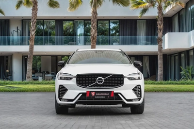 2,155 P.M | B5 Ultimate Dark | Volvo Warranty til Dec 2027 | 0% Downpayment-3