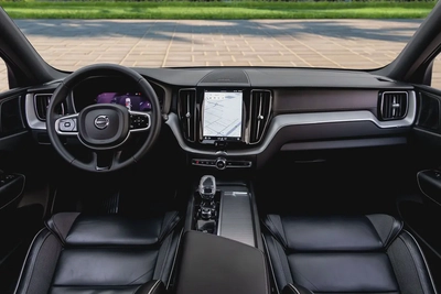 2,155 P.M | B5 Ultimate Dark | Volvo Warranty til Dec 2027 | 0% Downpayment-7