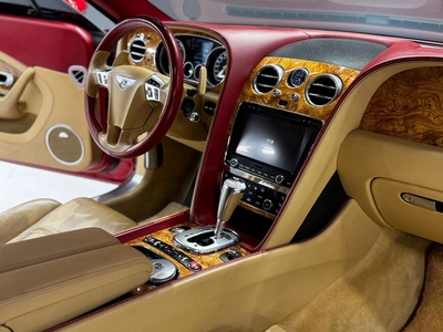 Bentley Continental GT 2012-7