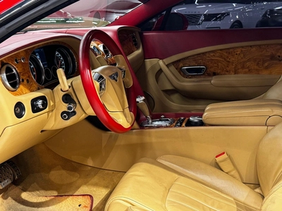 Bentley Continental GT 2012-6
