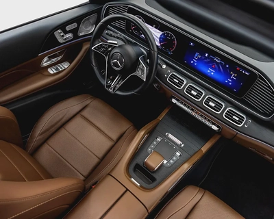 MERCEDES GLE450 - AMG KIT - 2024 - GCC - 7SEATER - GARGASH WARRANTY AND SERVICE CONTRACT-7