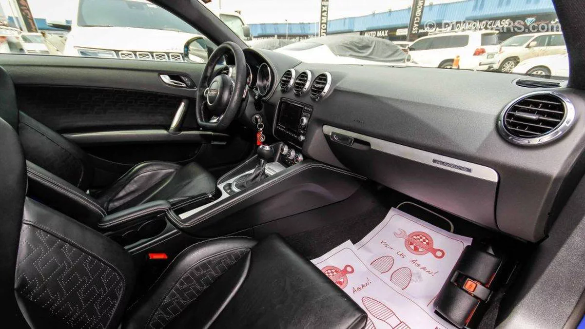 Audi TT RS-6-6
