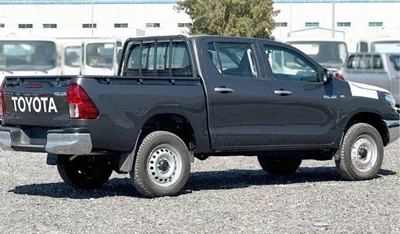 Toyota Hilux GL Toyota Hilux 2.4L basic option V4 2025-3