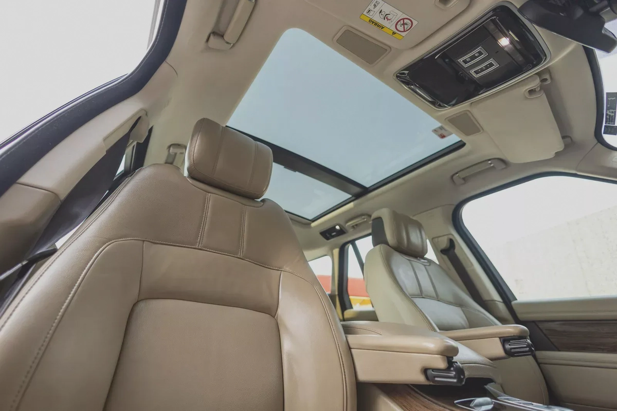 Land Rover Range Rover 2022-14-14