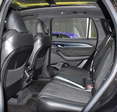 Geely Monjaro L ( 2024 Model ) in Black Color Chinese Specs-5