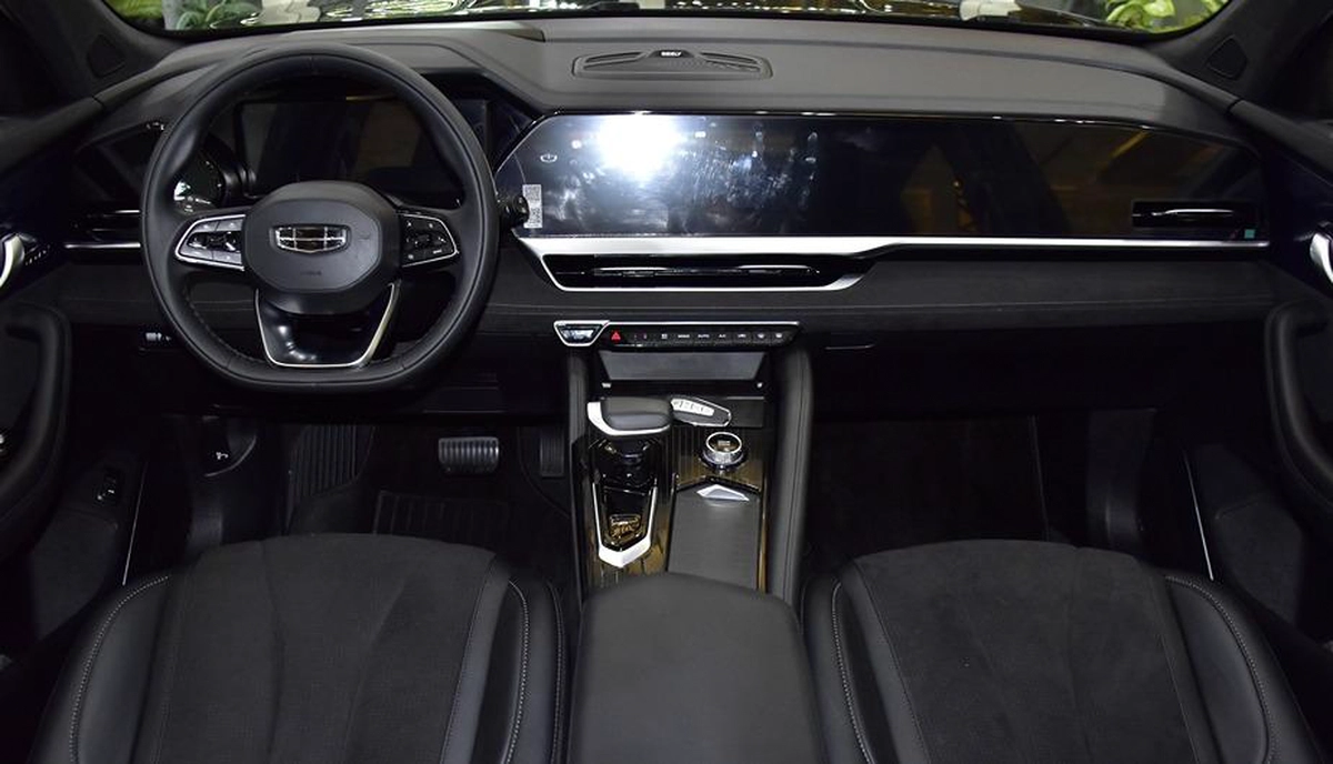 Geely Monjaro L ( 2024 Model ) in Black Color Chinese Specs