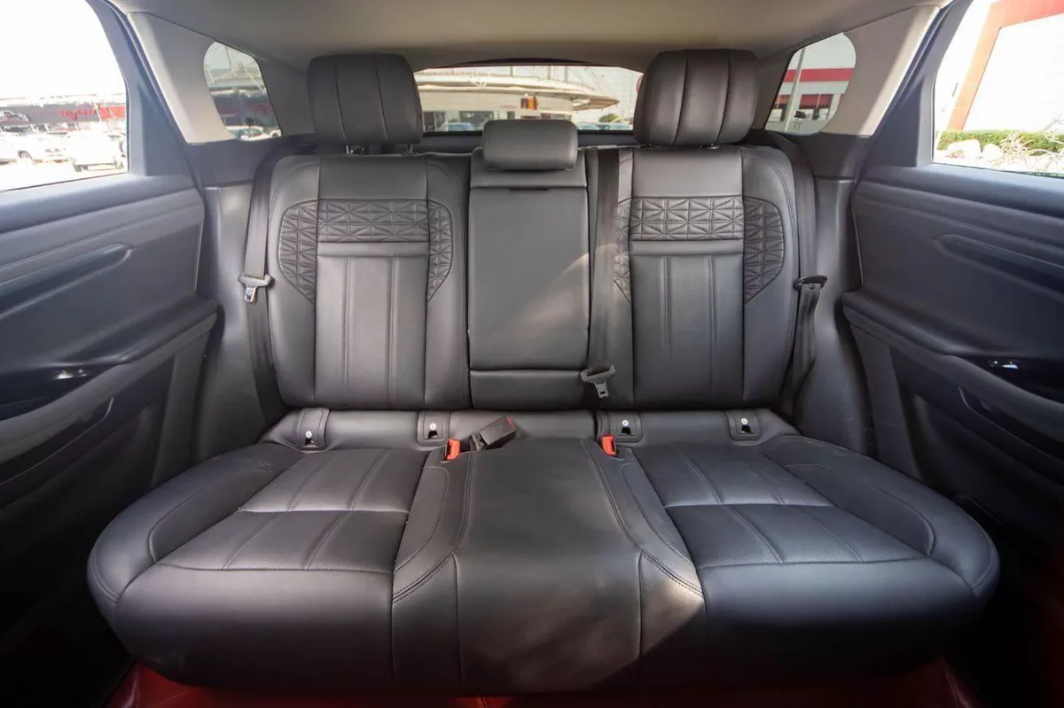 Land Rover Range Rover Evoque P250 2.0L (245 HP)-10-0