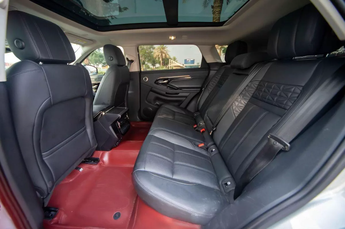 Land Rover Range Rover Evoque P250 2.0L (245 HP)-6-0