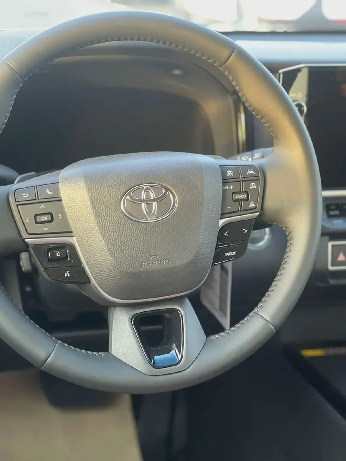 2026 Toyota Camry GLE 2.5L  SPORT GCC Specs-8-8