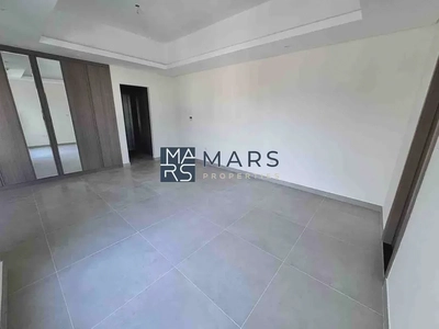Luxury 5badroom villa available for rent: 170k-9