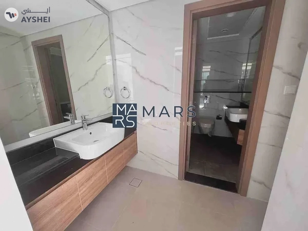 Luxury 5badroom villa available for rent: 170k