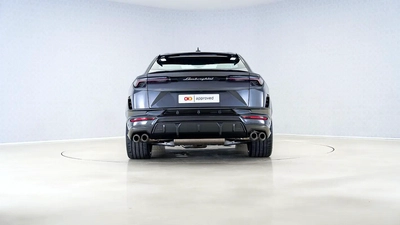 Lamborghini Urus Performante-1