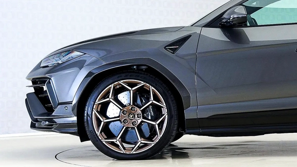 Lamborghini Urus Performante