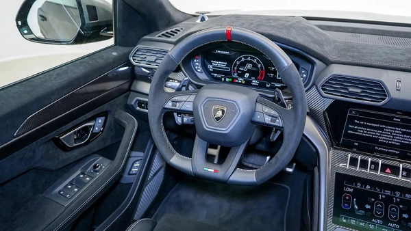 Lamborghini Urus Performante