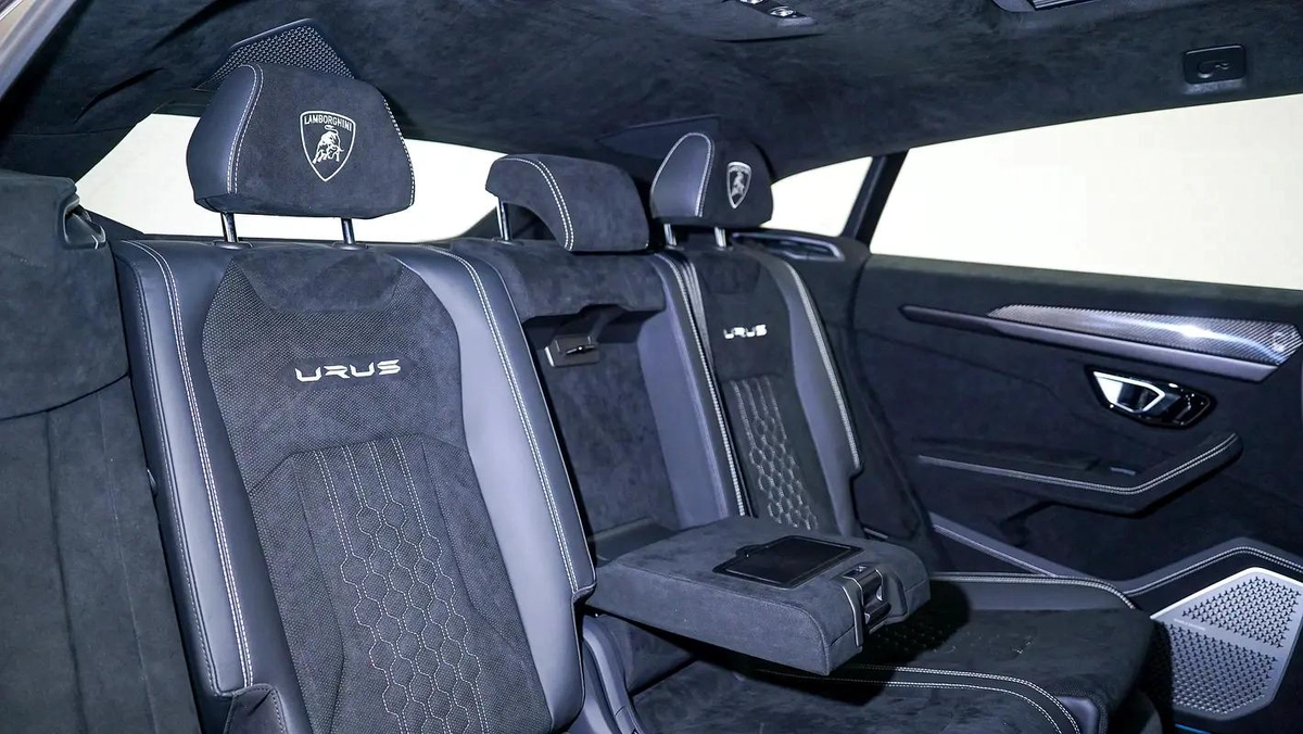 Lamborghini Urus Performante-10-10