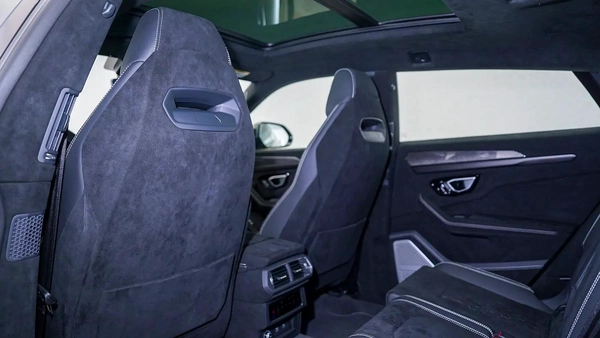 Lamborghini Urus Performante