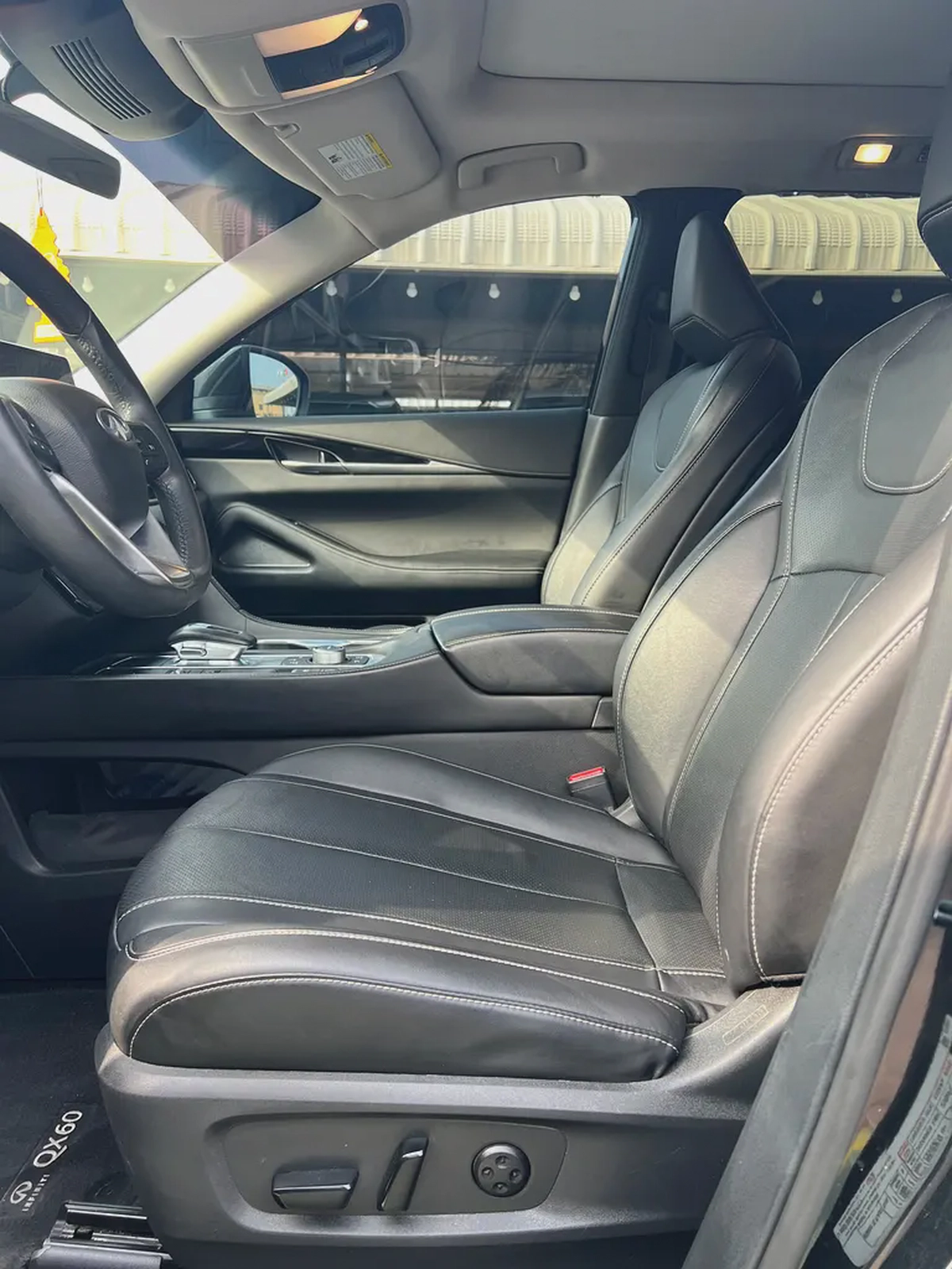 Infiniti QX60 Premium 2024 - American Specs-8-8
