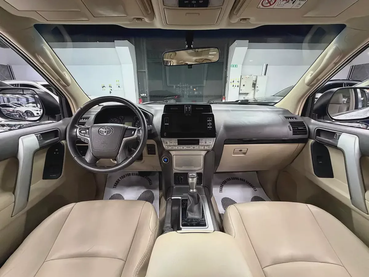 1 Owner | Toyota Prado VXR | Sunroof | Leather | Full Agency Service History-10-10