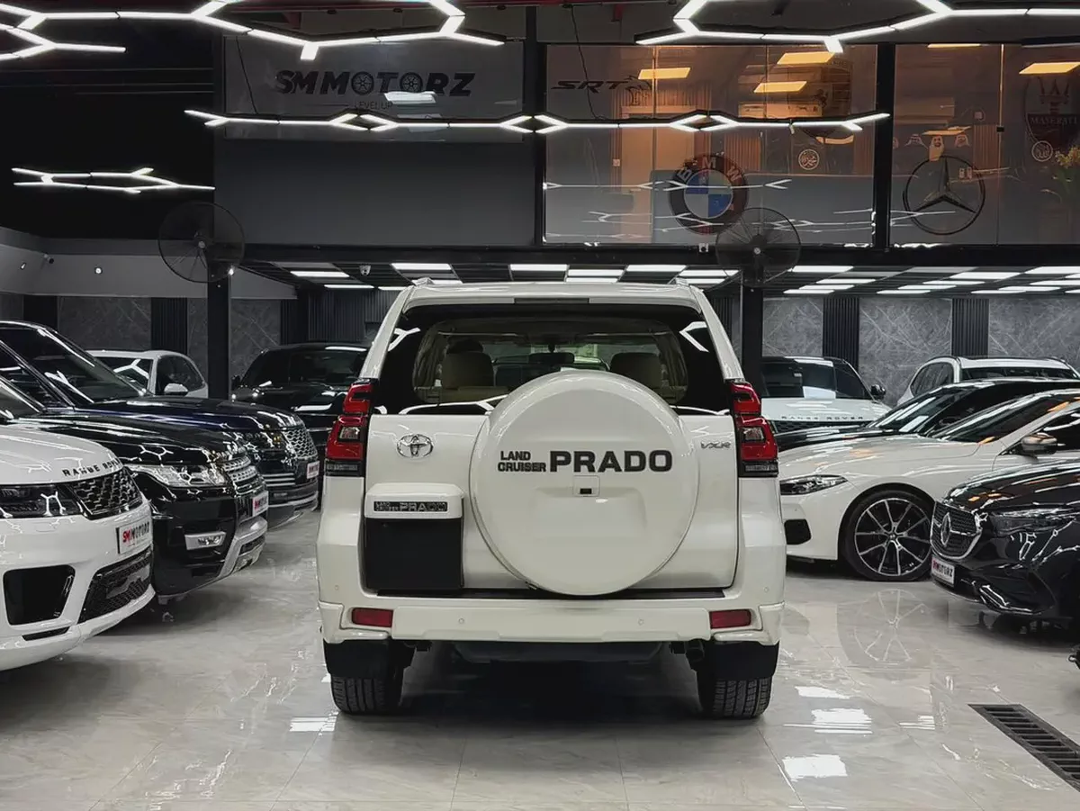 1 Owner | Toyota Prado VXR | Sunroof | Leather | Full Agency Service History-5-5