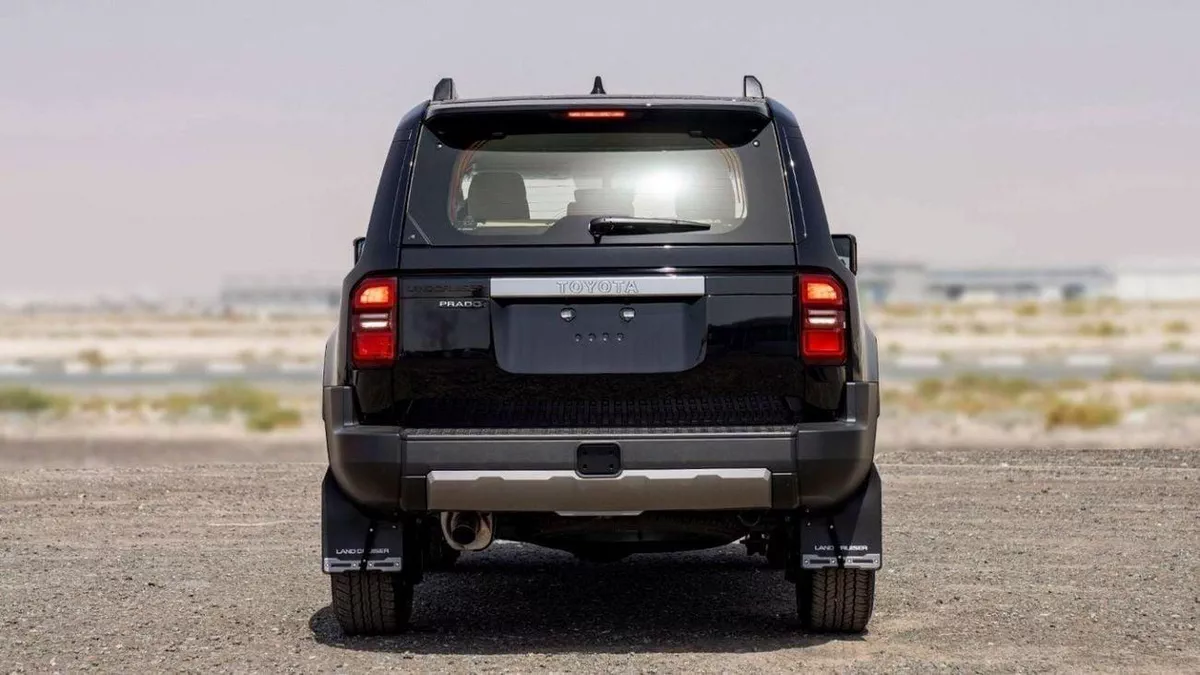 Toyota Prado GXR TOYOTA PRADO 250 TXL 2.7P AT LIMITED MY2025 – BLACK-5-0