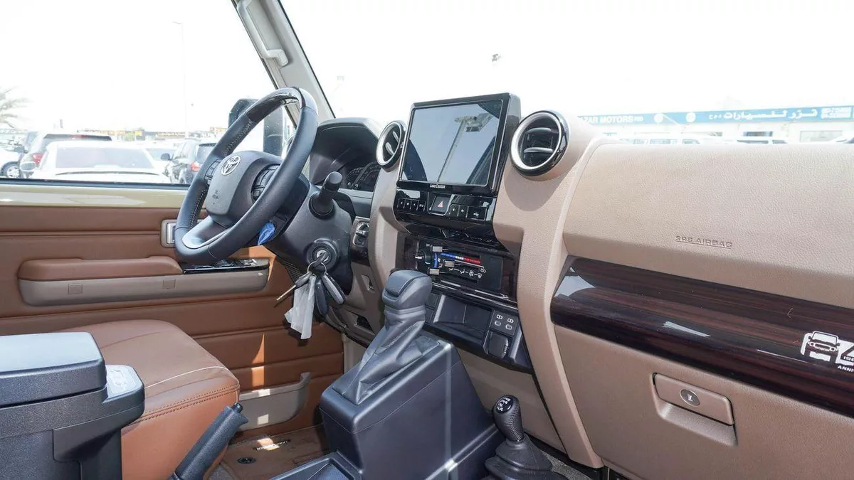 Toyota Land Cruiser 70 LC76 LX LX 4.0L V6 A/T-11-0