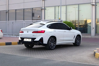 BMW X4 xDrive30i 2022 GCC Specs - Low Mileage - Extended Warranty-11