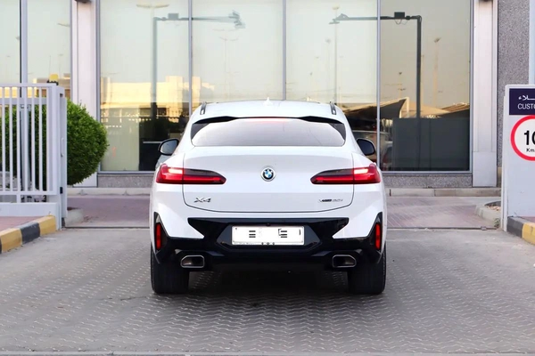 BMW X4 xDrive30i 2022 GCC Specs - Low Mileage - Extended Warranty