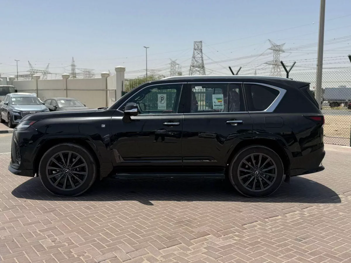Lexus LX600 SIGNATURE LEXUS LX600 Fsport 3.5L twin turbo Model 2026-15-0