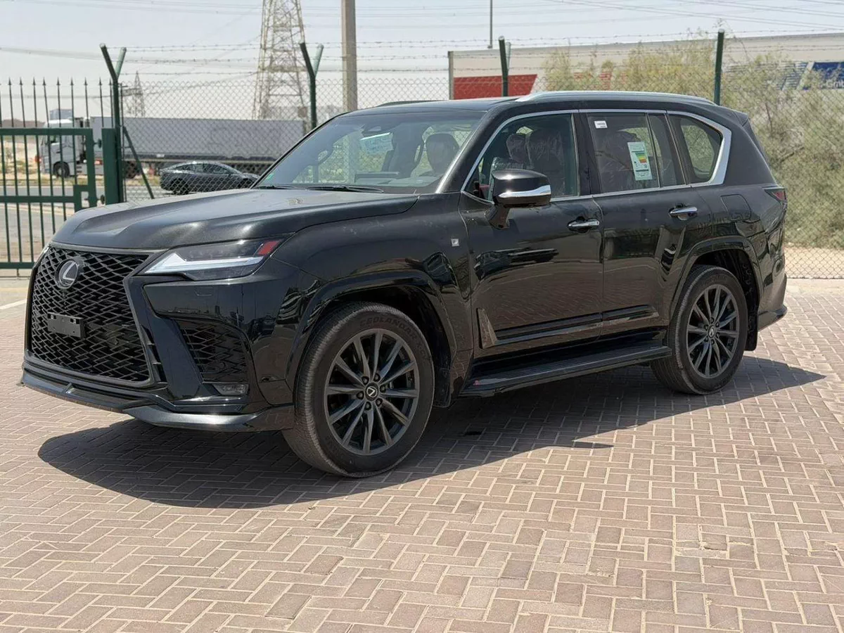 Lexus LX600 SIGNATURE LEXUS LX600 Fsport 3.5L twin turbo Model 2026-1-0
