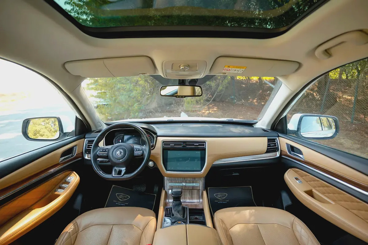AED 666/Month | RX-8 Luxury | Warranty | GCC Specs | REF#M12681-7-7