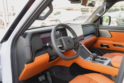 ROX 01 | 7 Seater | Hybrid SUV | Fully Loaded-9