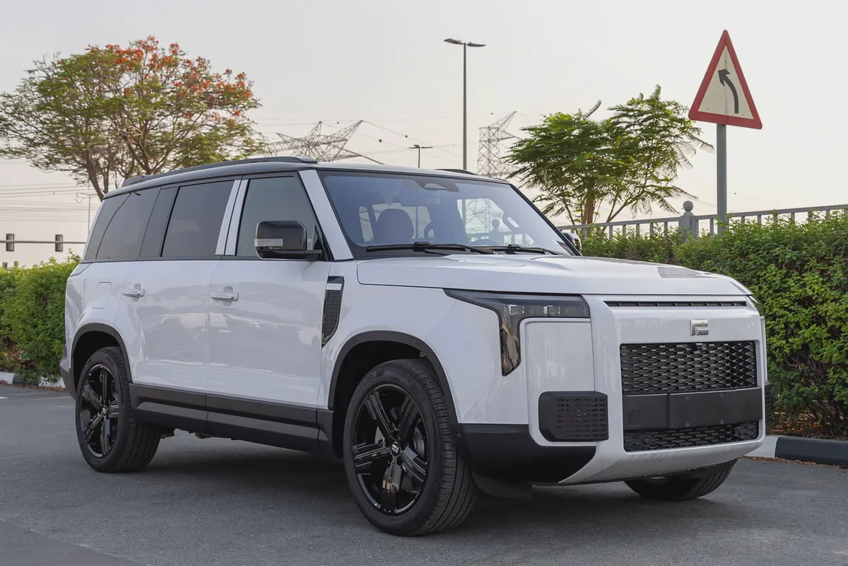 ROX 01 | 7 Seater | Hybrid SUV | Fully Loaded