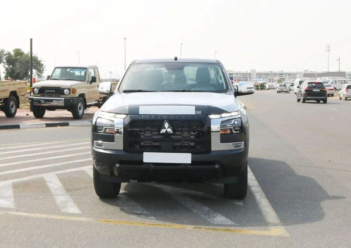 Mitsubishi L200 Mitsubishi L200 Sportero 2.4L Diesel MY2026-1-0