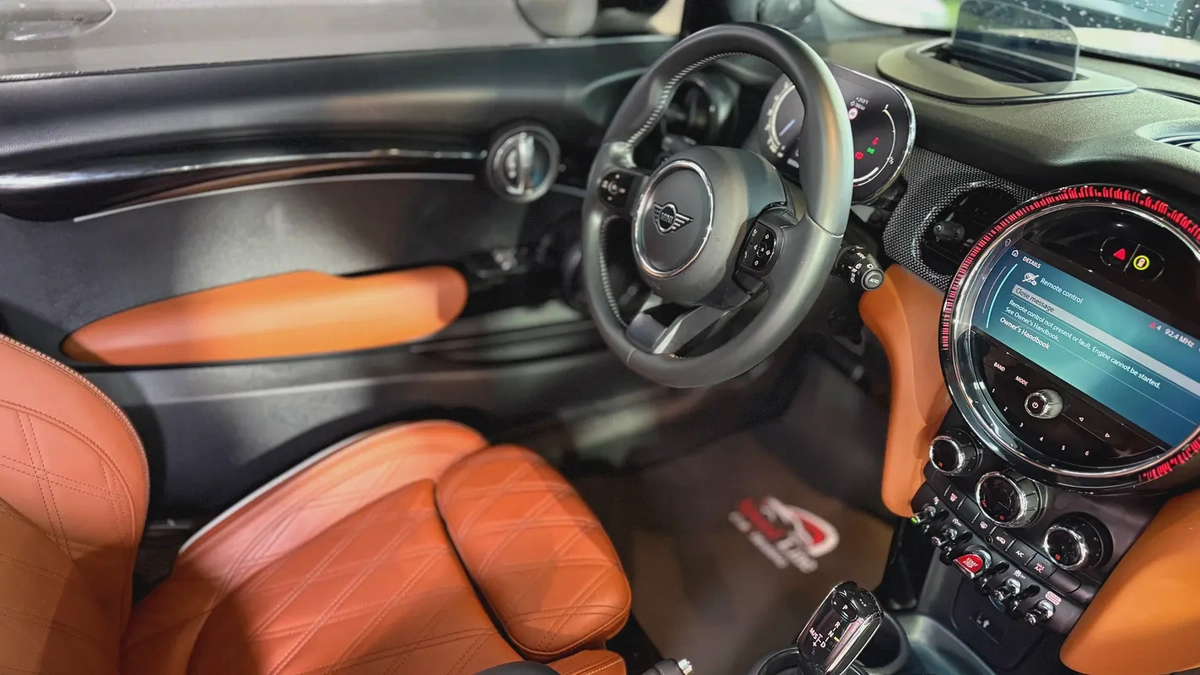 Mini Copper S Gcc Full Option model 2023 Super Clean-7-7
