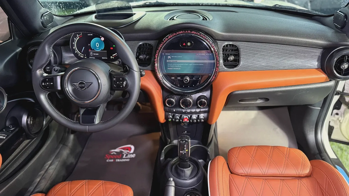 Mini Copper S Gcc Full Option model 2023 Super Clean-10-10