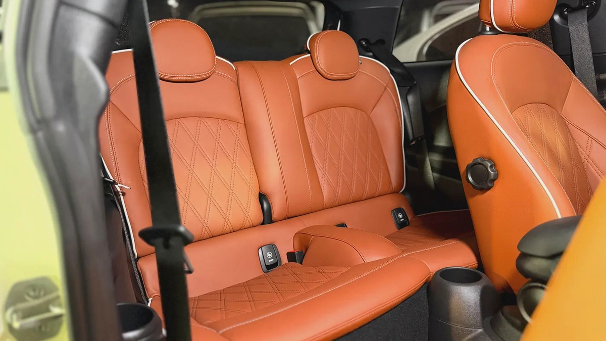 Mini Copper S Gcc Full Option model 2023 Super Clean-12-12