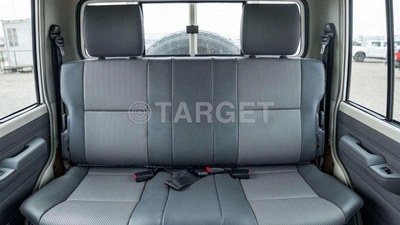 Toyota Land Cruiser Pick Up Toyota Land Cruiser Pickup LC79 DC 4.2L Diesel 2025-8
