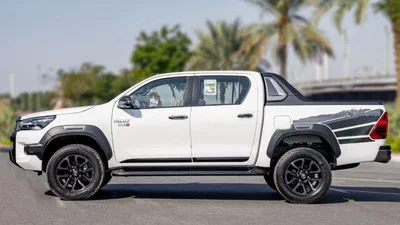 Toyota Hilux Toyota Hilux adventure  2.8L Diesel Advanture 2024 Automatic-5