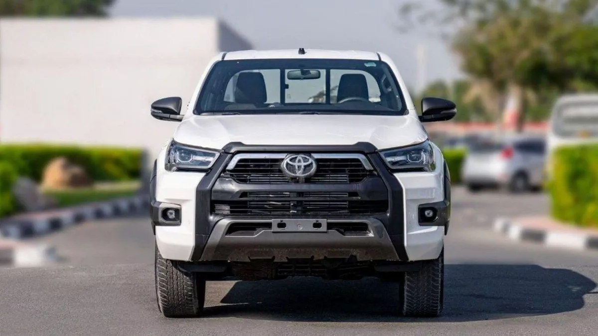 Toyota Hilux Toyota Hilux adventure  2.8L Diesel Advanture 2024 Automatic-4-0