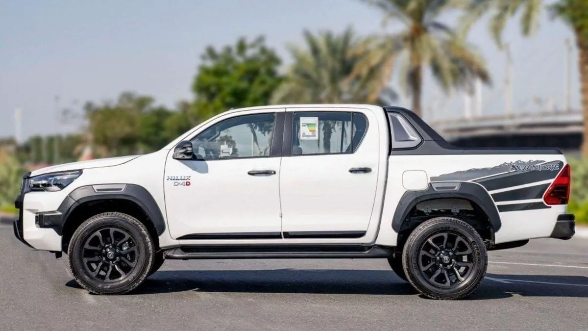 Toyota Hilux Toyota Hilux adventure  2.8L Diesel Advanture 2024 Automatic-5-0