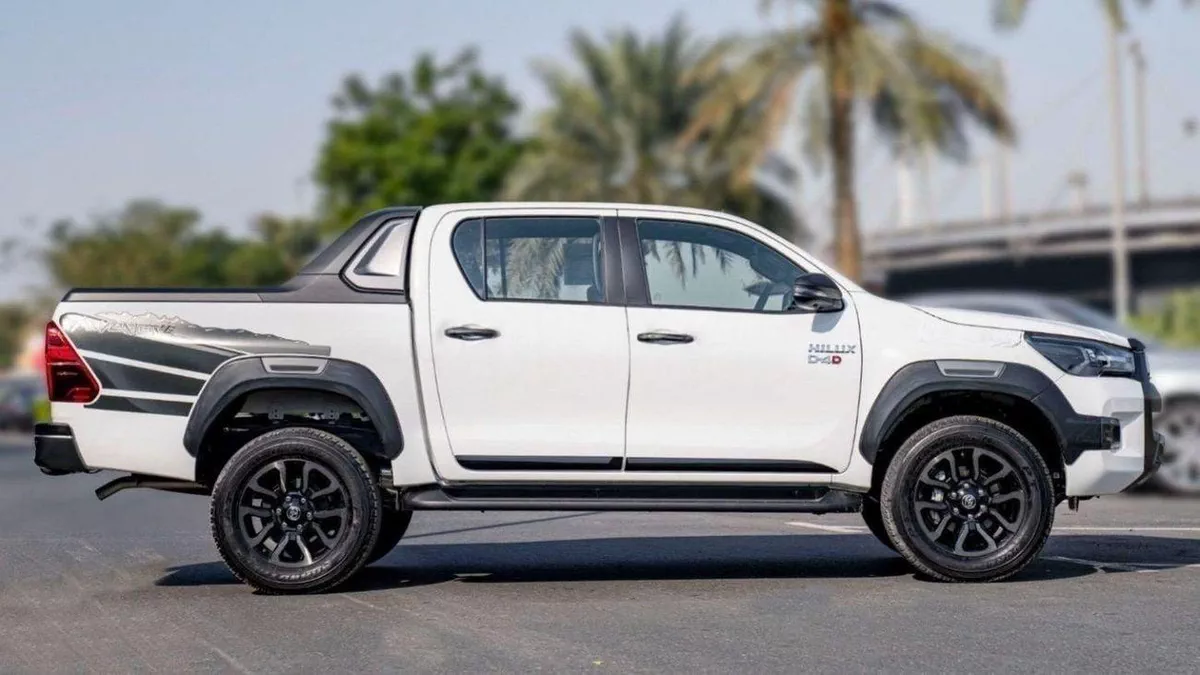 Toyota Hilux Toyota Hilux adventure  2.8L Diesel Advanture 2024 Automatic-6-0