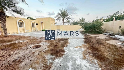Perfectly located on Main Street residential plot 16000 sqft for sale in Al khazamia-4