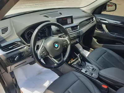 BMW X1 2022 full option  low km-9