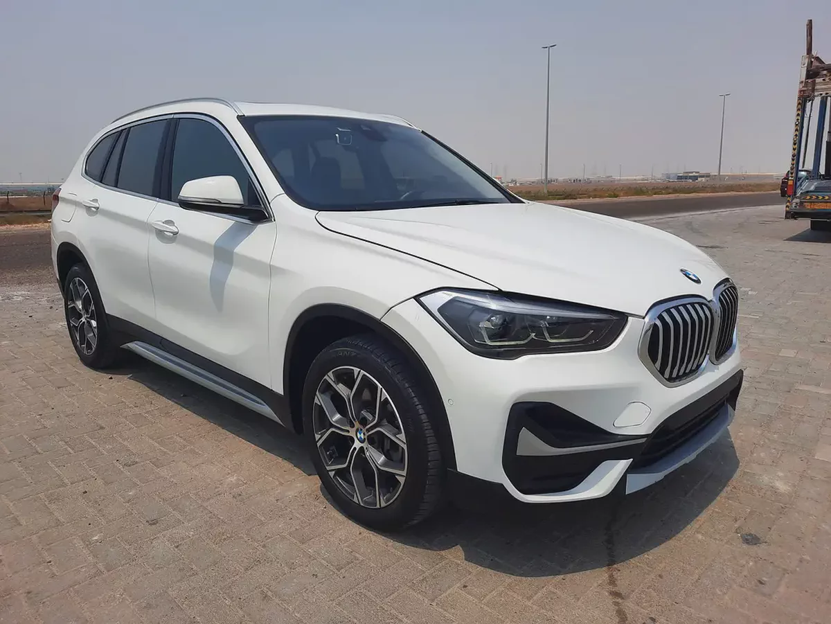 BMW X1 2022 full option  low km-3-3
