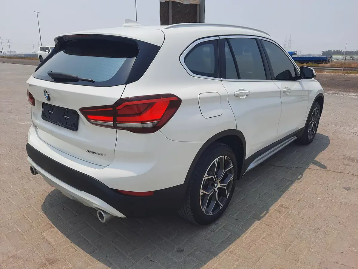 BMW X1 2022 full option  low km-6-6