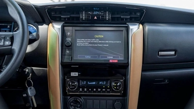 Toyota Fortuner-18