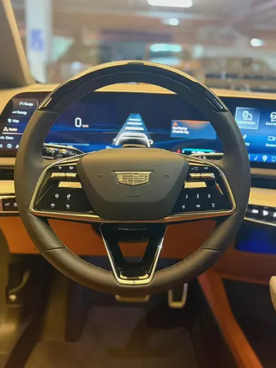 2025 Cadillac Optiq Luxury - GCC Specs - Brand New-9